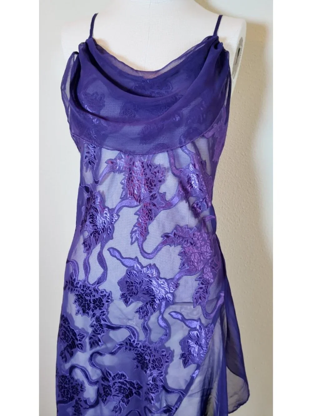 Vintage Victorias Secret Purple nightgown size Small - Picture 3 of 6